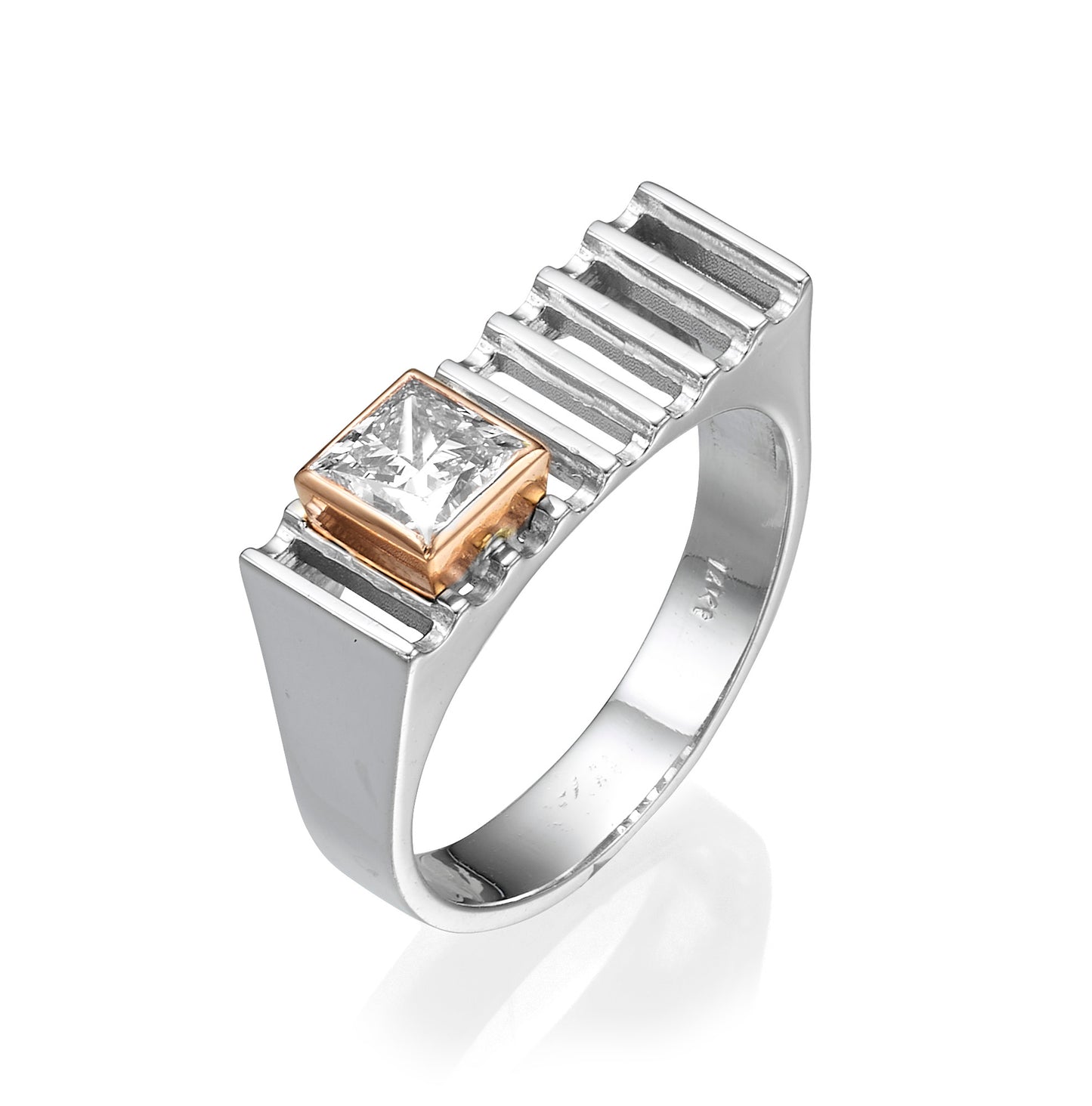 Striped ring with princess