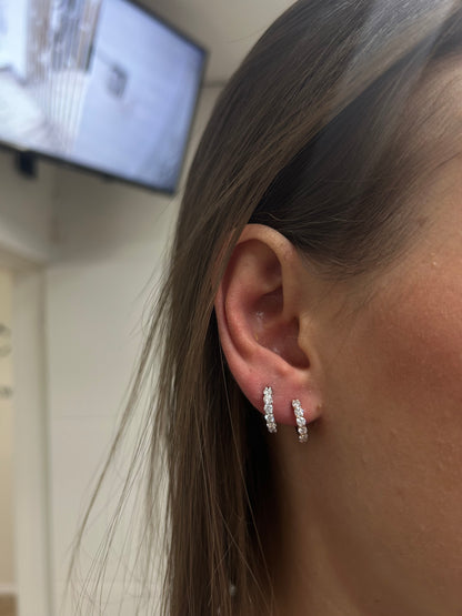 row classic earrings