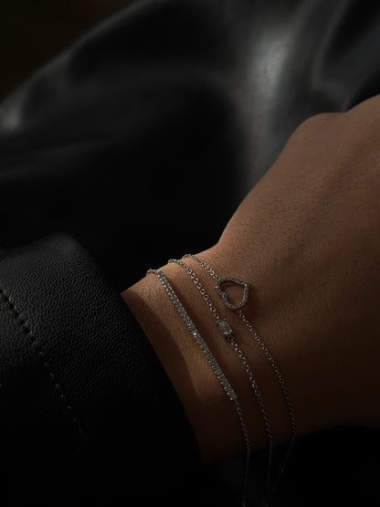 Hollow bracelet
