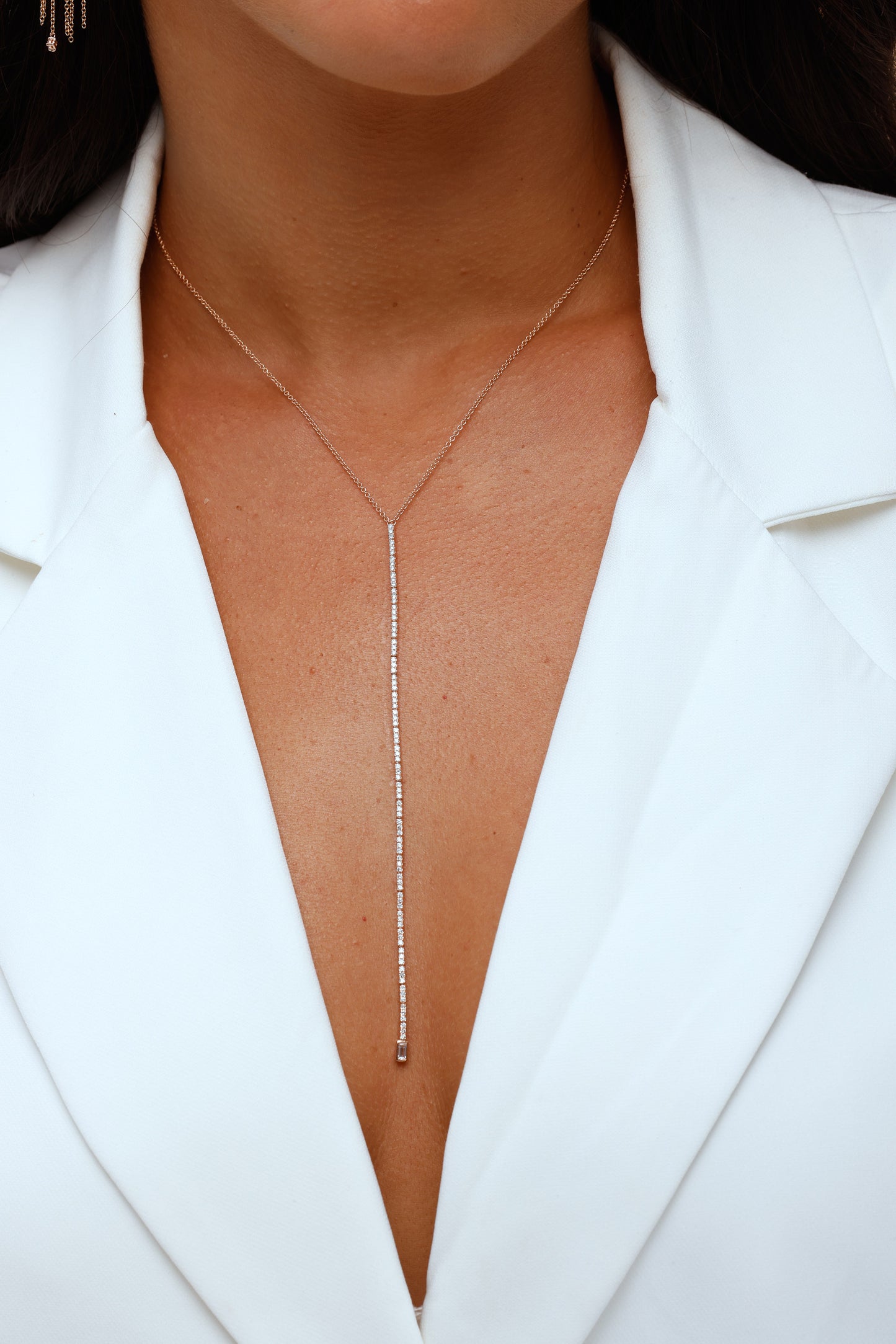 Row diamonds necklace