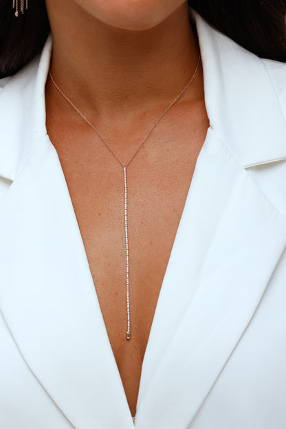 Row diamonds necklace