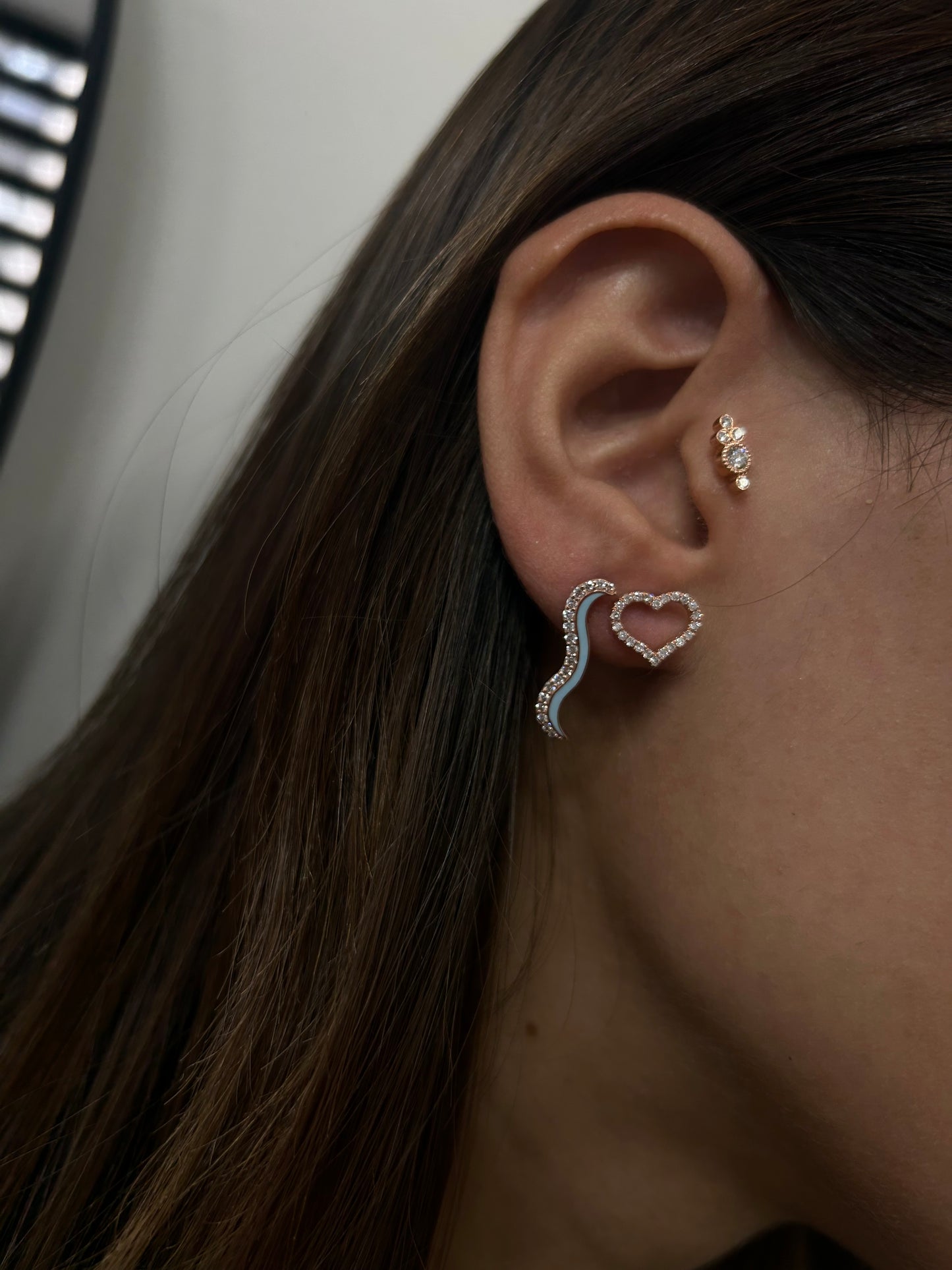 Hollow Heart diamonds earrings